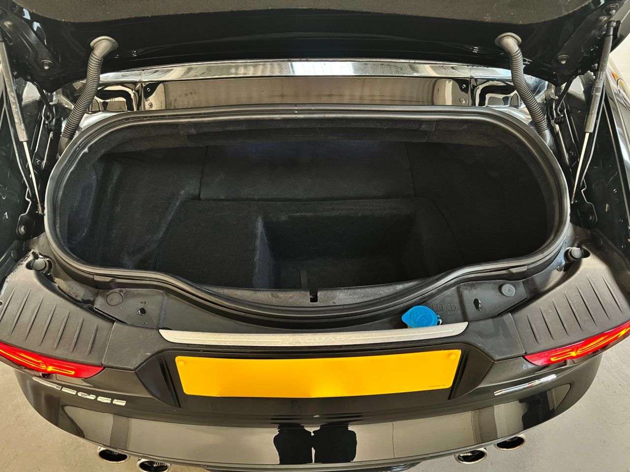 2015 JAGUAR F-TYPE 2015 JAGUAR F-TYPE