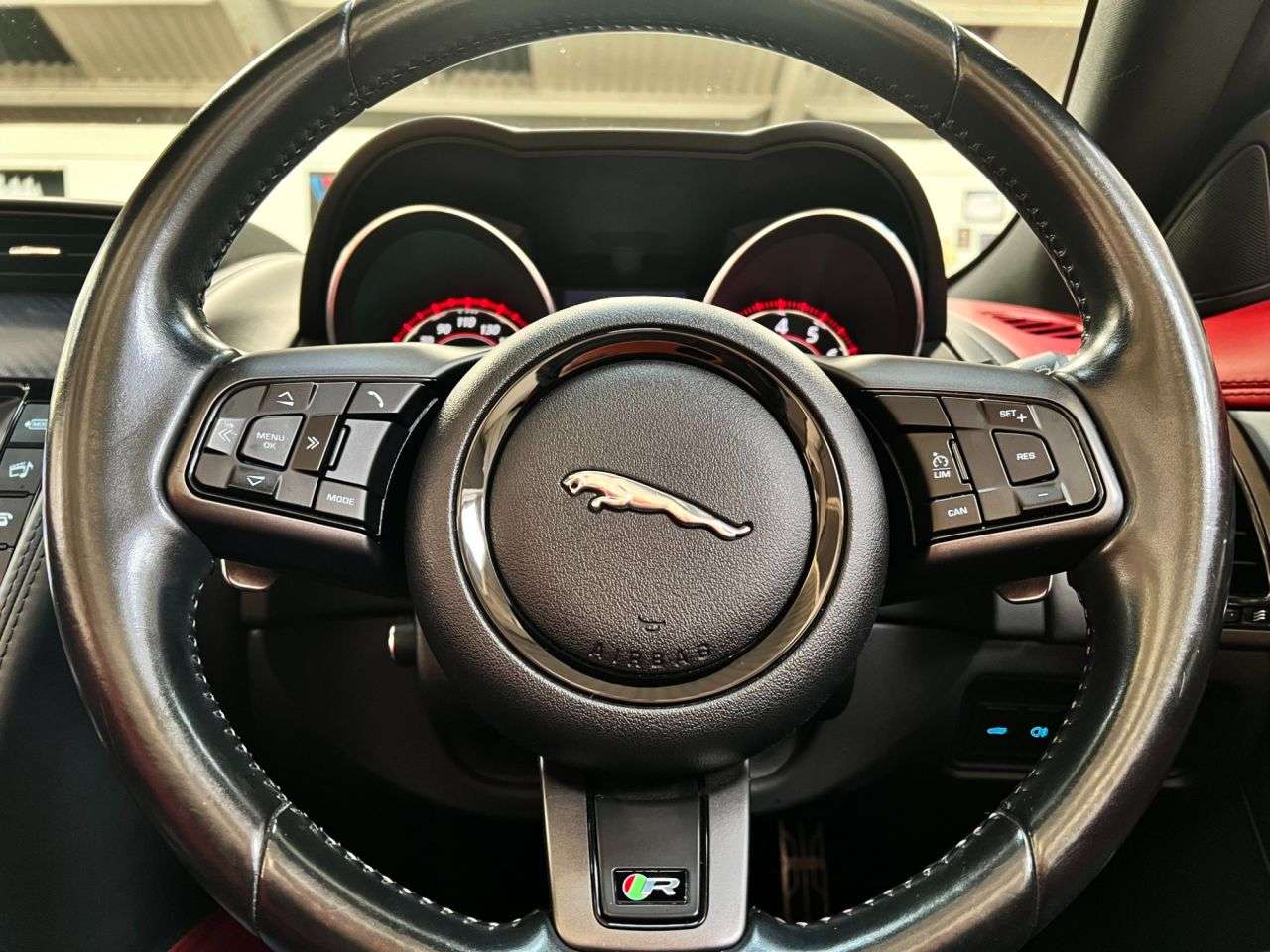 2015 JAGUAR F-TYPE 2015 JAGUAR F-TYPE