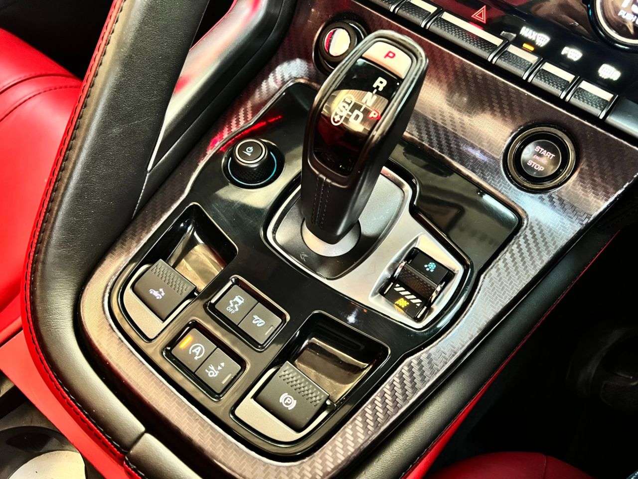 2015 JAGUAR F-TYPE 2015 JAGUAR F-TYPE