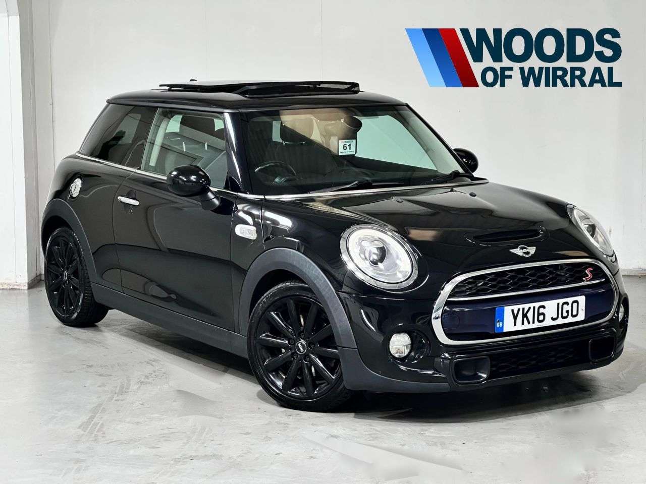 A 2016 MINI HATCH 2.0 Cooper S Hatchback 3dr Petrol Auto Euro 6 (s/s) (192 ps) A 2016 MINI HATCH 2.0 Cooper S Hatchback 3dr Petrol Auto Euro 6 (s/s) (192 ps)