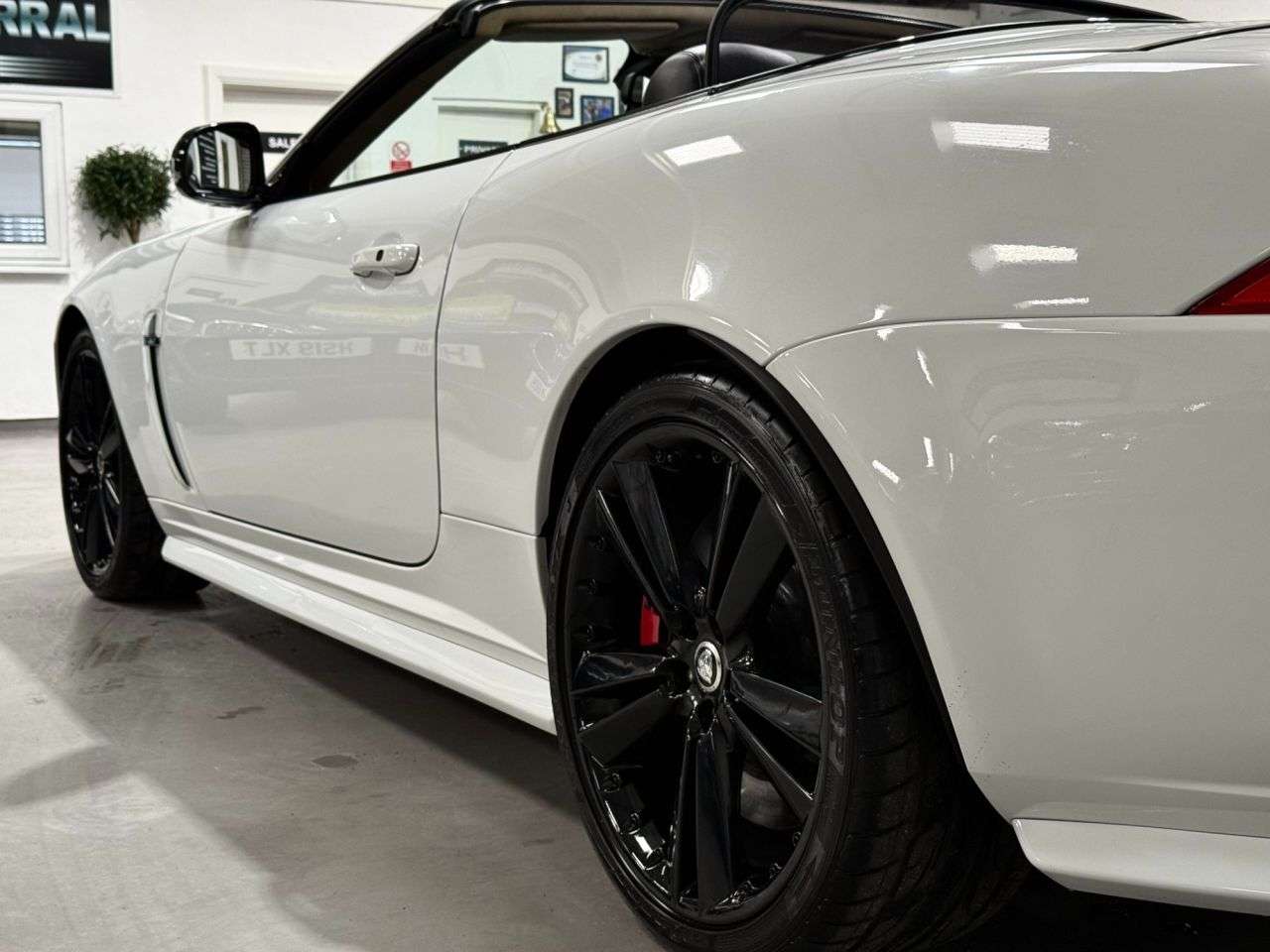 2011 JAGUAR XKR 2011 JAGUAR XKR