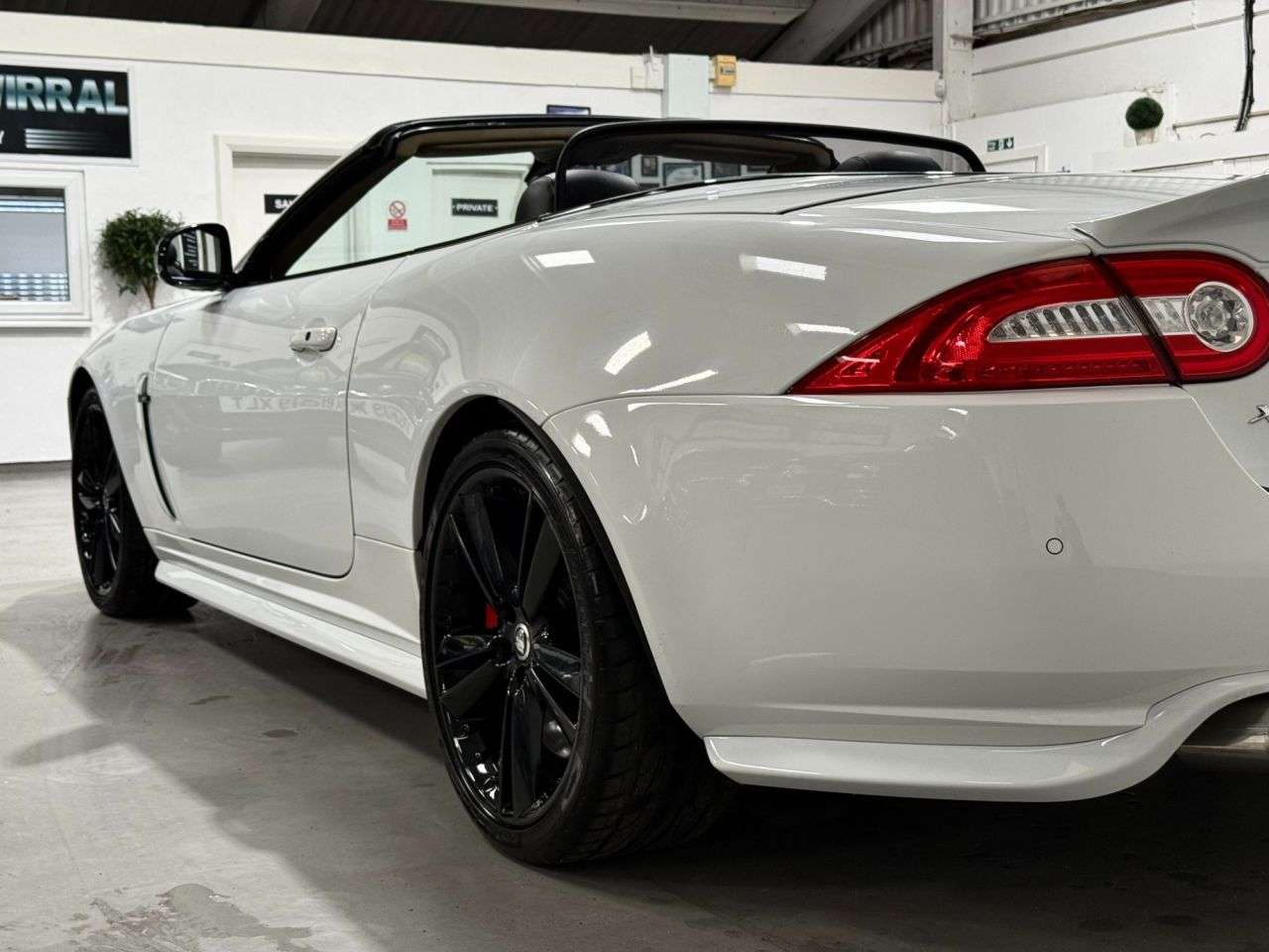 2011 JAGUAR XKR 2011 JAGUAR XKR