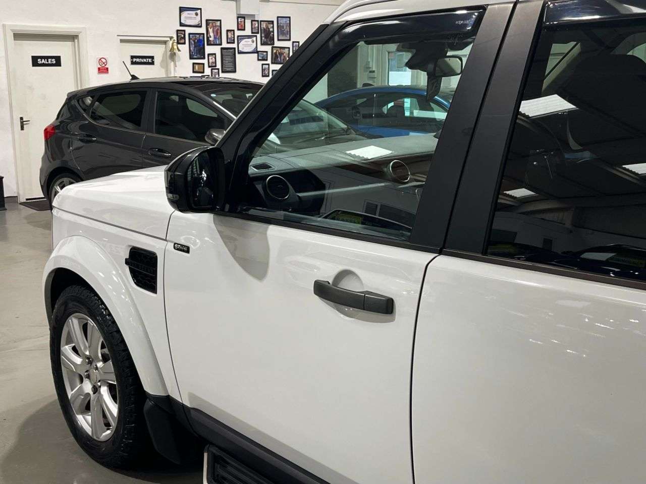 2014 LAND ROVER DISCOVERY 4 2014 LAND ROVER DISCOVERY 4