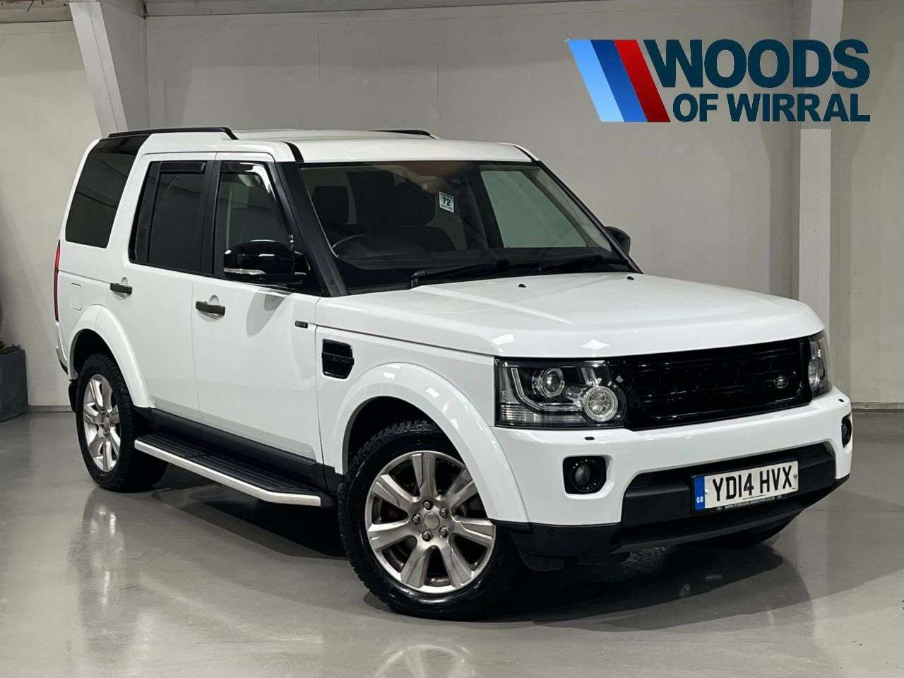 A 2014 LAND ROVER DISCOVERY 4 3.0 SD V6 XS SUV 5dr Diesel Auto 4WD Euro 5 (s/s) (255 bhp) A 2014 LAND ROVER DISCOVERY 4 3.0 SD V6 XS SUV 5dr Diesel Auto 4WD Euro 5 (s/s) (255 bhp)