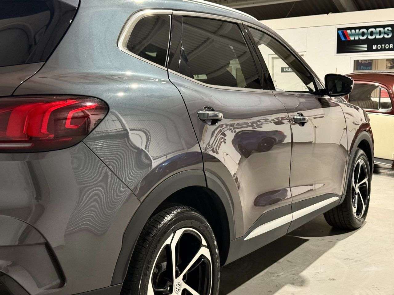 2024 MG MG HS 2024 MG MG HS