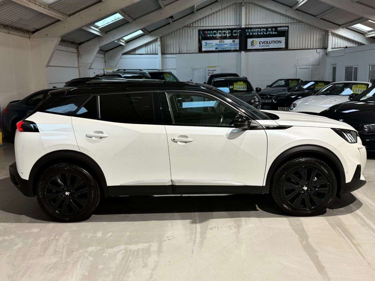 2021 PEUGEOT E-2008 2021 PEUGEOT E-2008