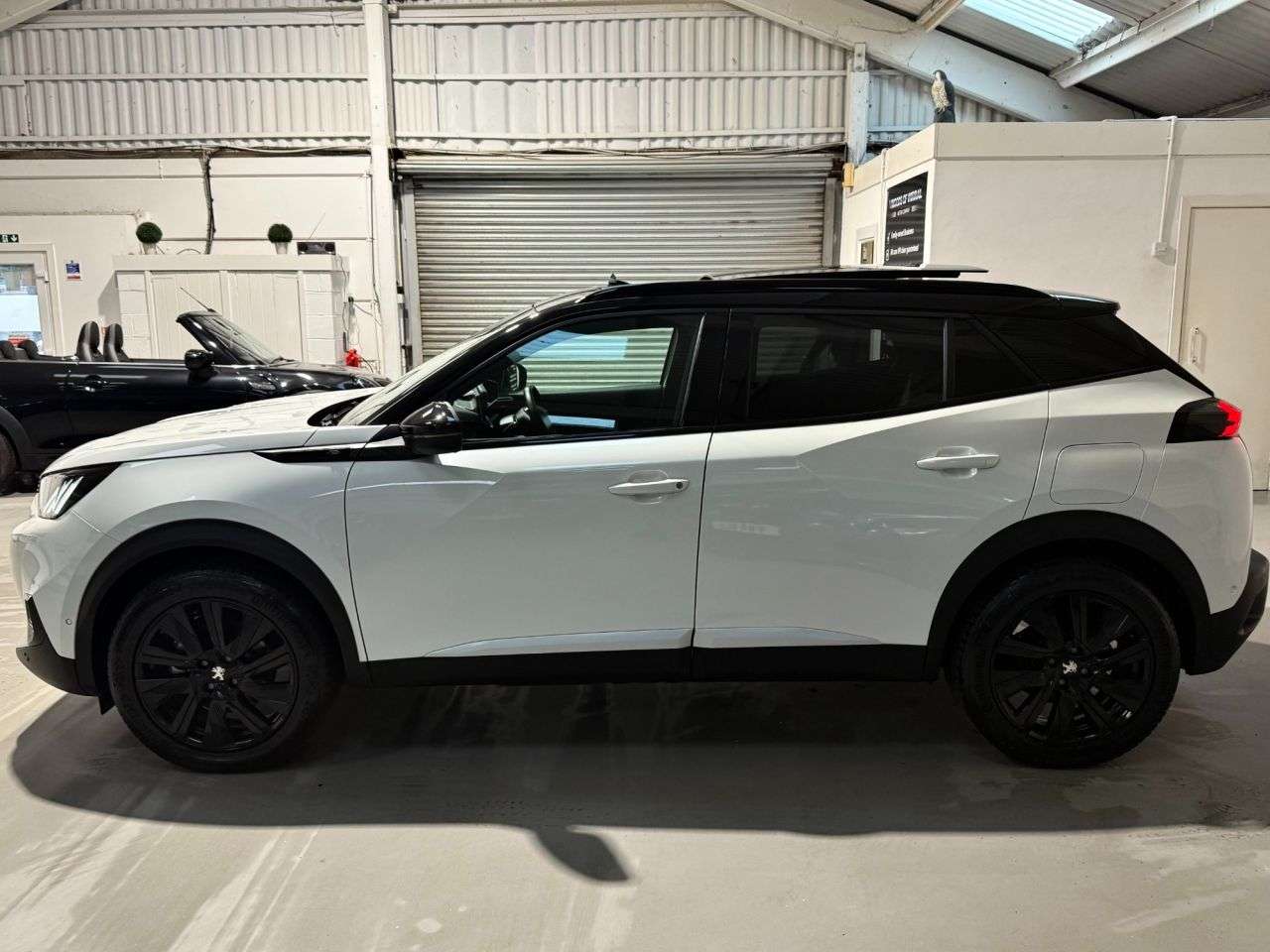 2021 PEUGEOT E-2008 2021 PEUGEOT E-2008