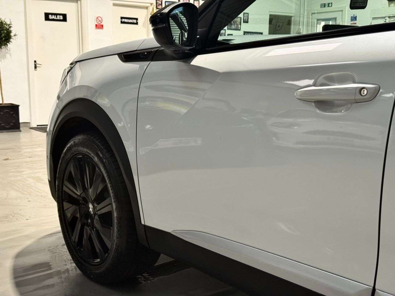 2021 PEUGEOT E-2008 2021 PEUGEOT E-2008