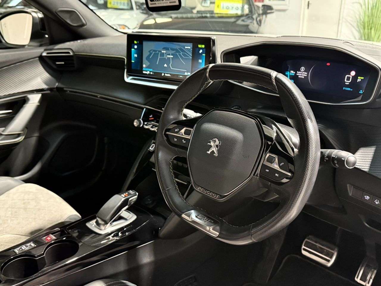 2021 PEUGEOT E-2008 2021 PEUGEOT E-2008