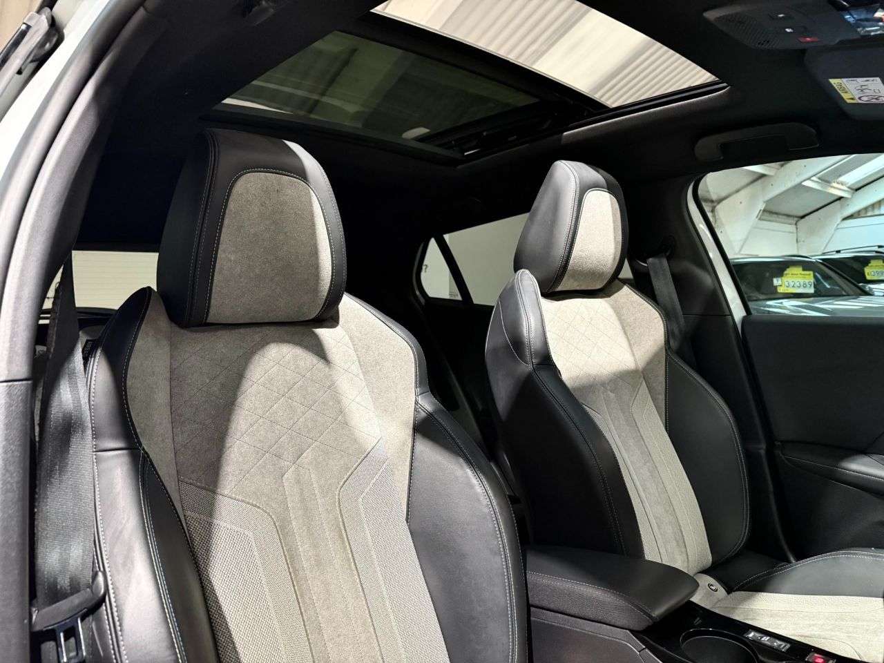 2021 PEUGEOT E-2008 2021 PEUGEOT E-2008