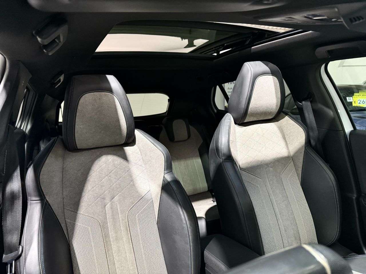 2021 PEUGEOT E-2008 2021 PEUGEOT E-2008