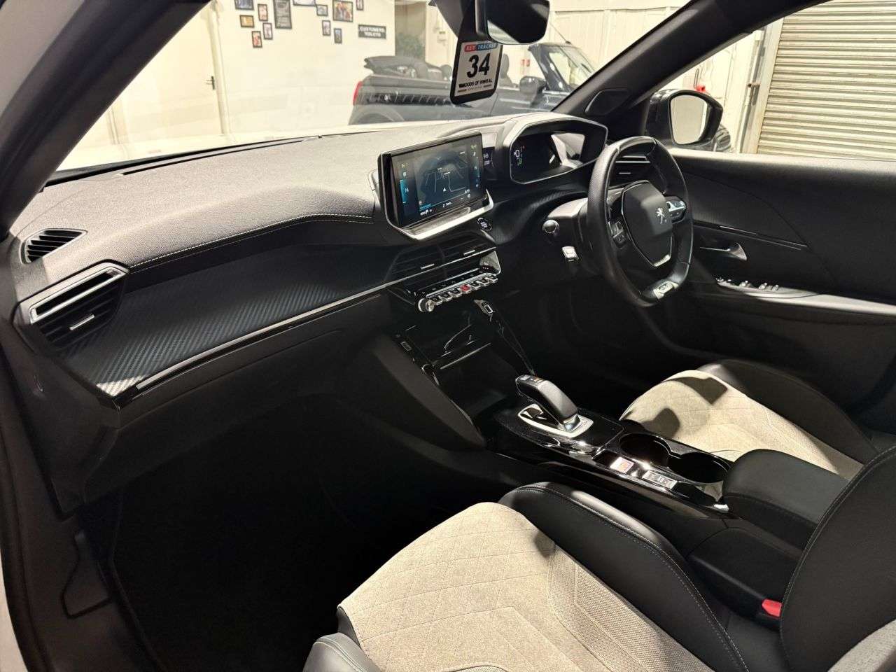 2021 PEUGEOT E-2008 2021 PEUGEOT E-2008