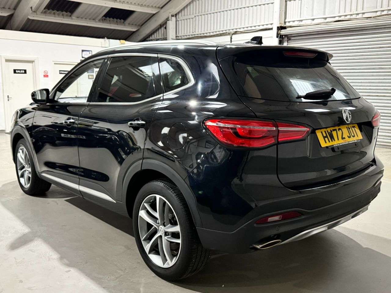 A 2022 MG MG HS 1.5 T-GDI Exclusive SUV 5dr Petrol Manual Euro 6 (s/s) (162 ps) A 2022 MG MG HS 1.5 T-GDI Exclusive SUV 5dr Petrol Manual Euro 6 (s/s) (162 ps)