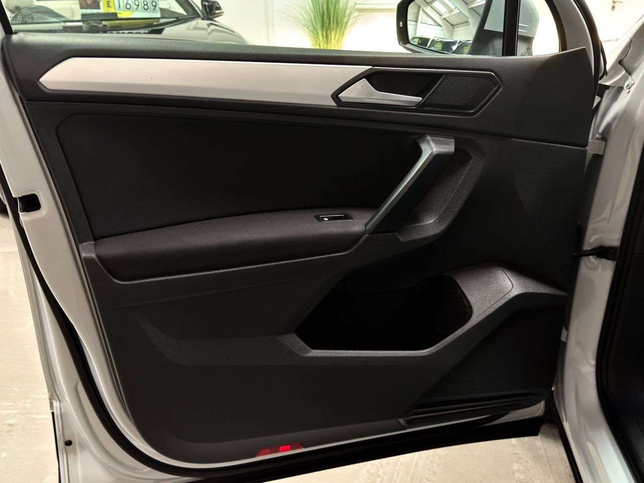 2018 VOLKSWAGEN TIGUAN 2018 VOLKSWAGEN TIGUAN