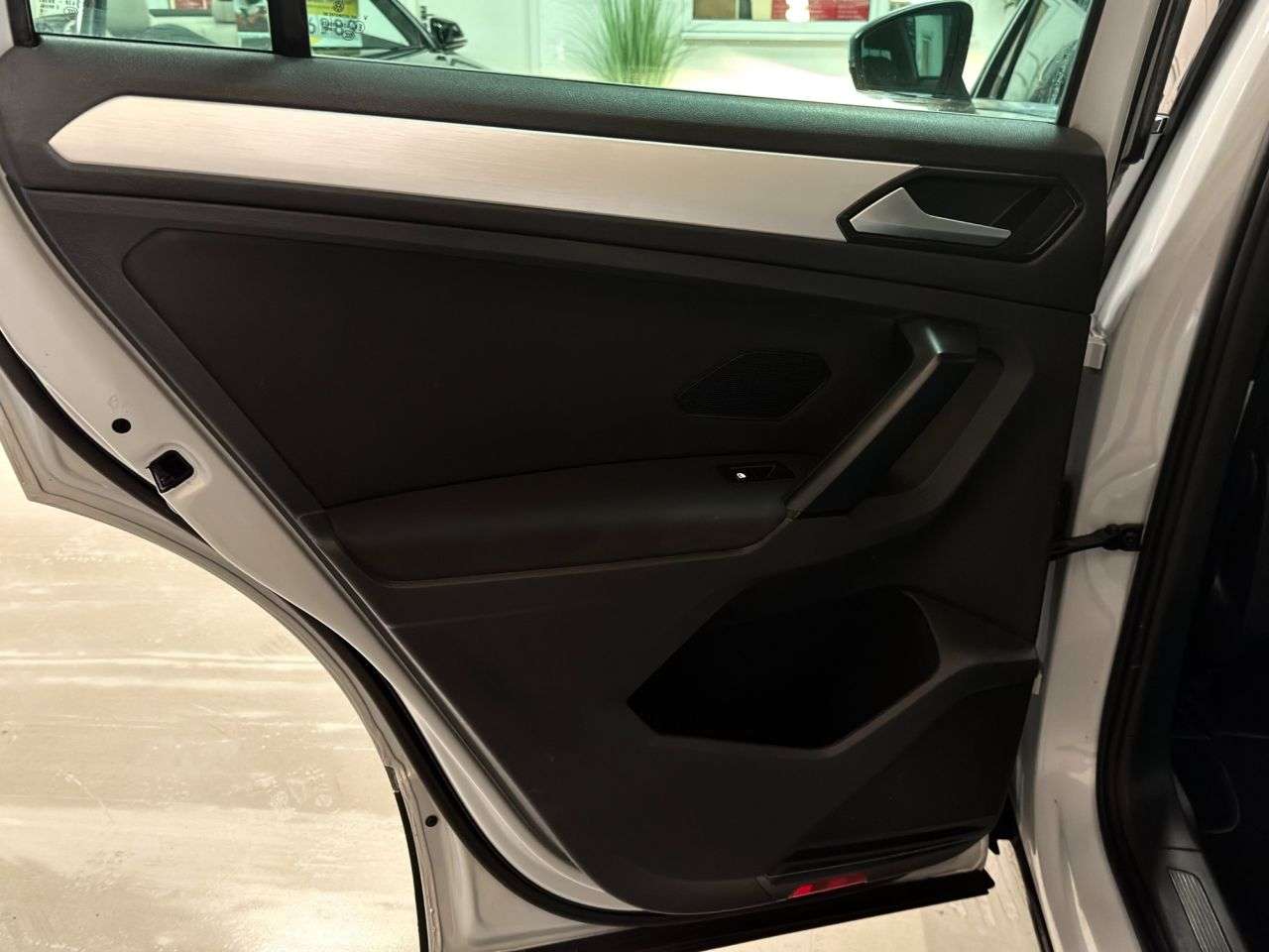 2018 VOLKSWAGEN TIGUAN 2018 VOLKSWAGEN TIGUAN