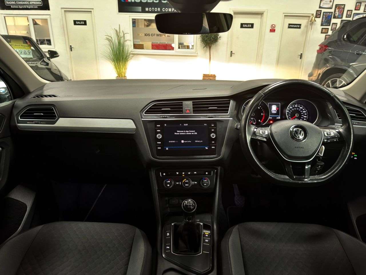 2018 VOLKSWAGEN TIGUAN 2018 VOLKSWAGEN TIGUAN