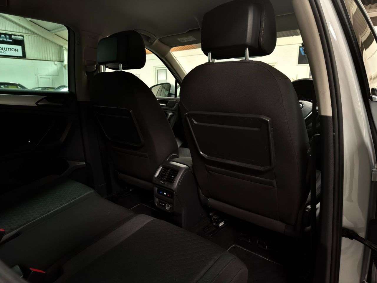 2018 VOLKSWAGEN TIGUAN 2018 VOLKSWAGEN TIGUAN