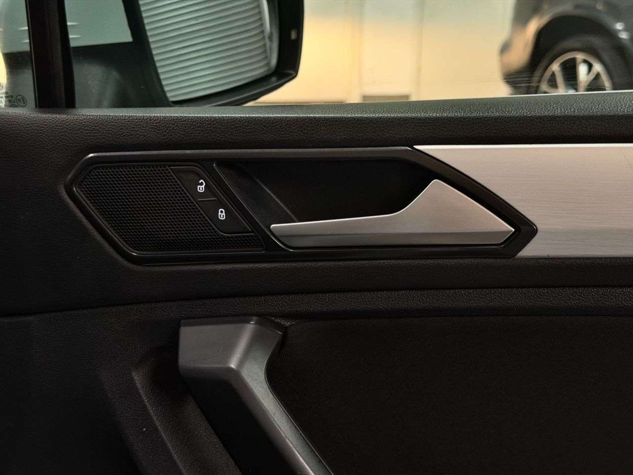 2018 VOLKSWAGEN TIGUAN 2018 VOLKSWAGEN TIGUAN