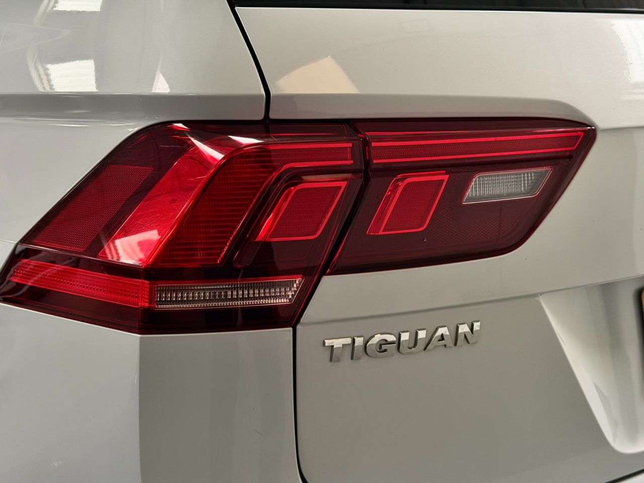 2018 VOLKSWAGEN TIGUAN 2018 VOLKSWAGEN TIGUAN