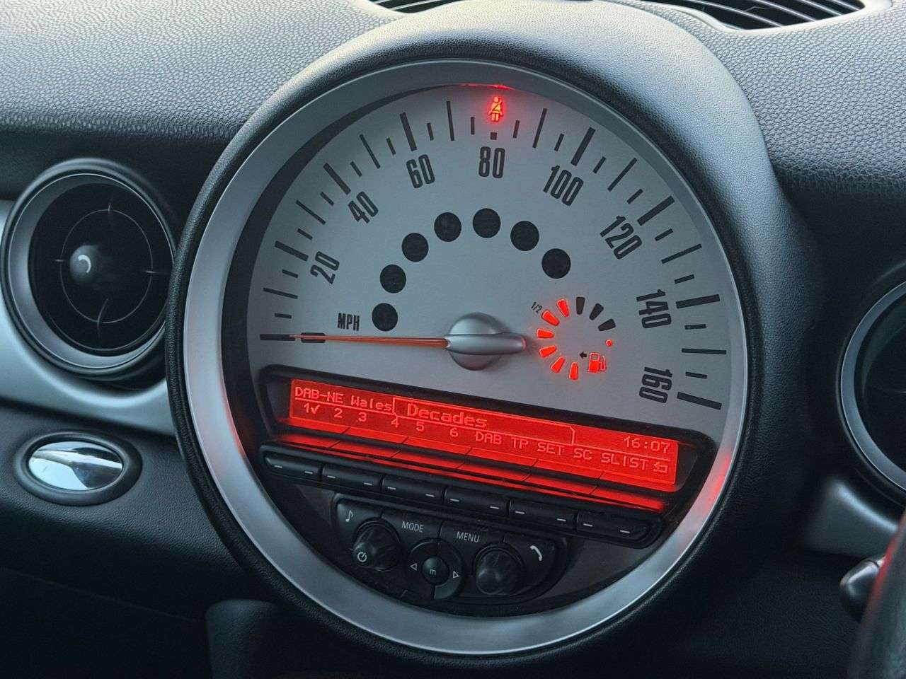 2012 MINI CLUBMAN 2012 MINI CLUBMAN