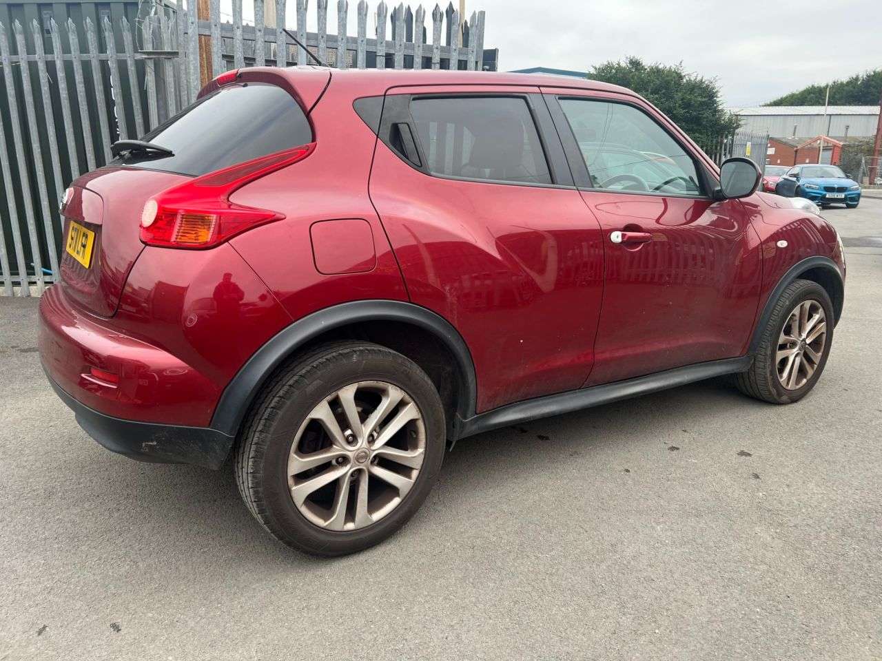 A 2011 NISSAN JUKE 1.6 Acenta Premium SUV 5dr Petrol Manual Euro 5 (117 ps) A 2011 NISSAN JUKE 1.6 Acenta Premium SUV 5dr Petrol Manual Euro 5 (117 ps)