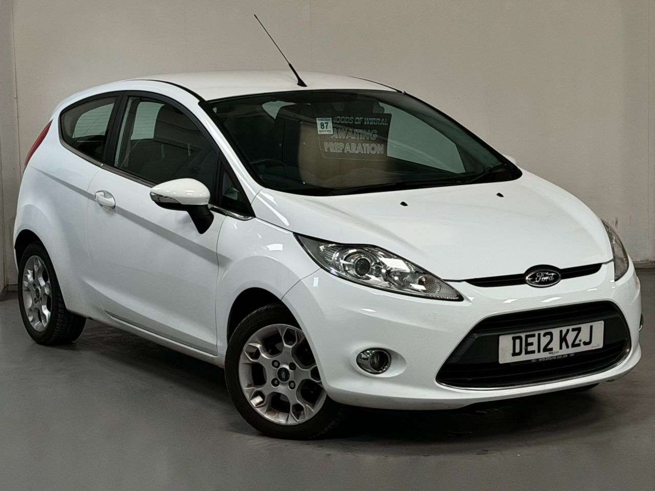 A 2012 FORD FIESTA 1.25 Zetec Hatchback 3dr Petrol Manual (129 g/km, 81 bhp) A 2012 FORD FIESTA 1.25 Zetec Hatchback 3dr Petrol Manual (129 g/km, 81 bhp)
