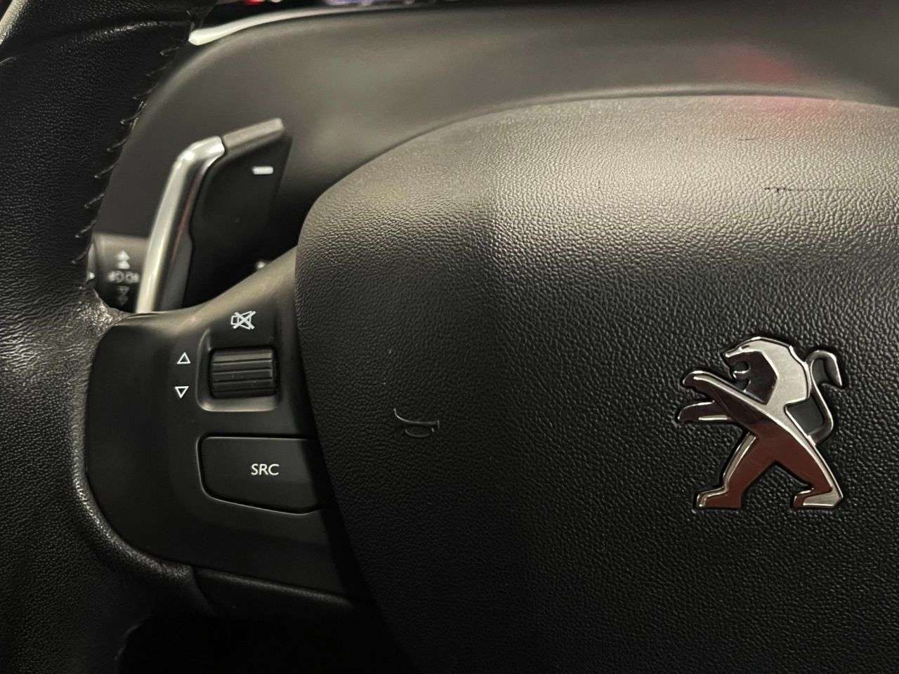 2012 PEUGEOT 208 2012 PEUGEOT 208