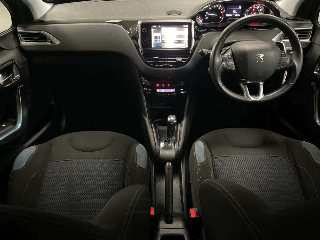 2012 PEUGEOT 208 2012 PEUGEOT 208