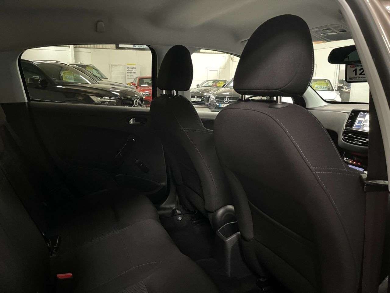 2012 PEUGEOT 208 2012 PEUGEOT 208