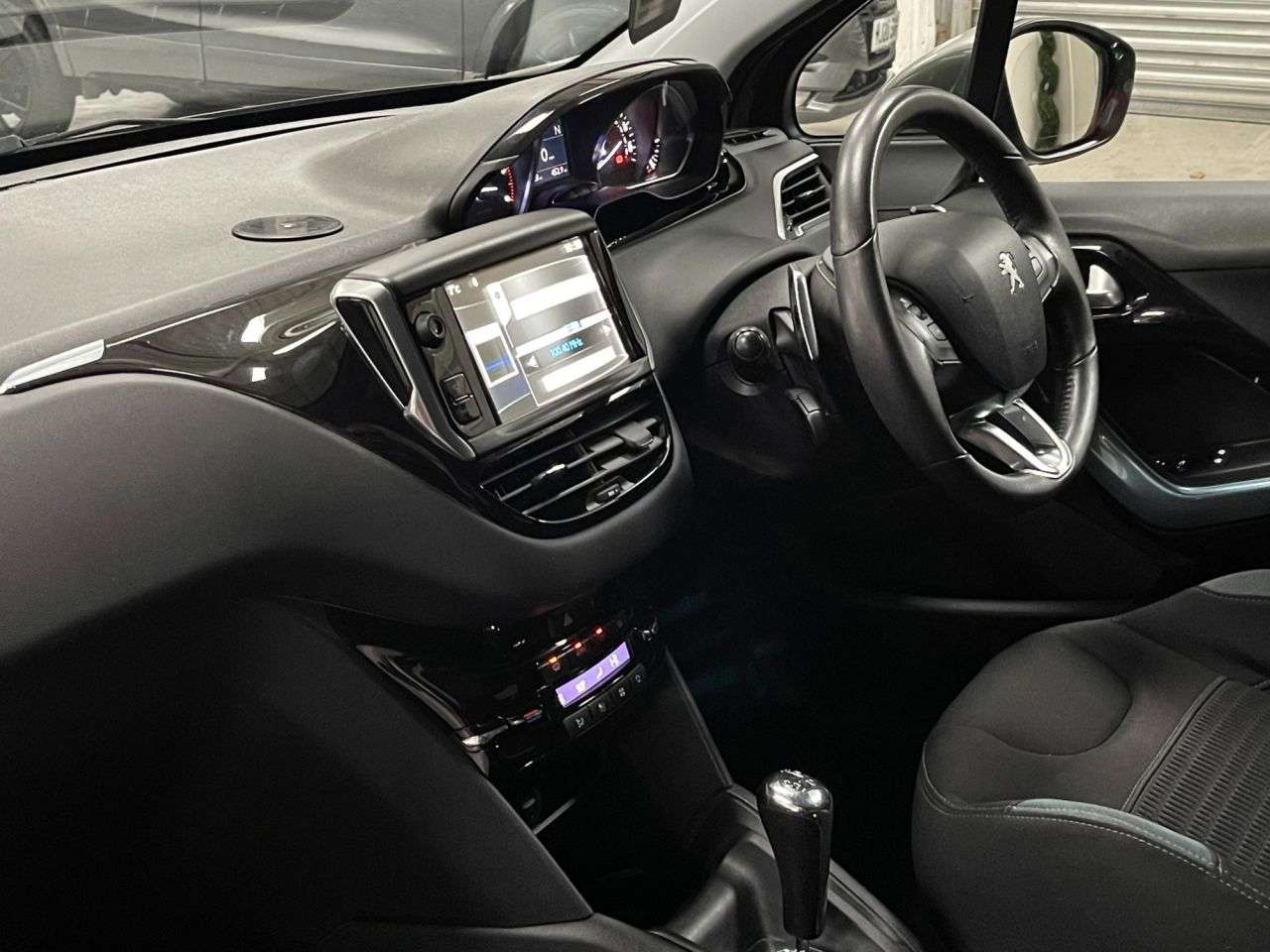 2012 PEUGEOT 208 2012 PEUGEOT 208