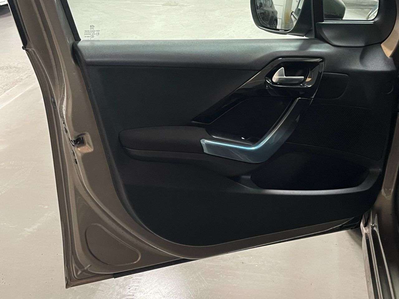 2012 PEUGEOT 208 2012 PEUGEOT 208