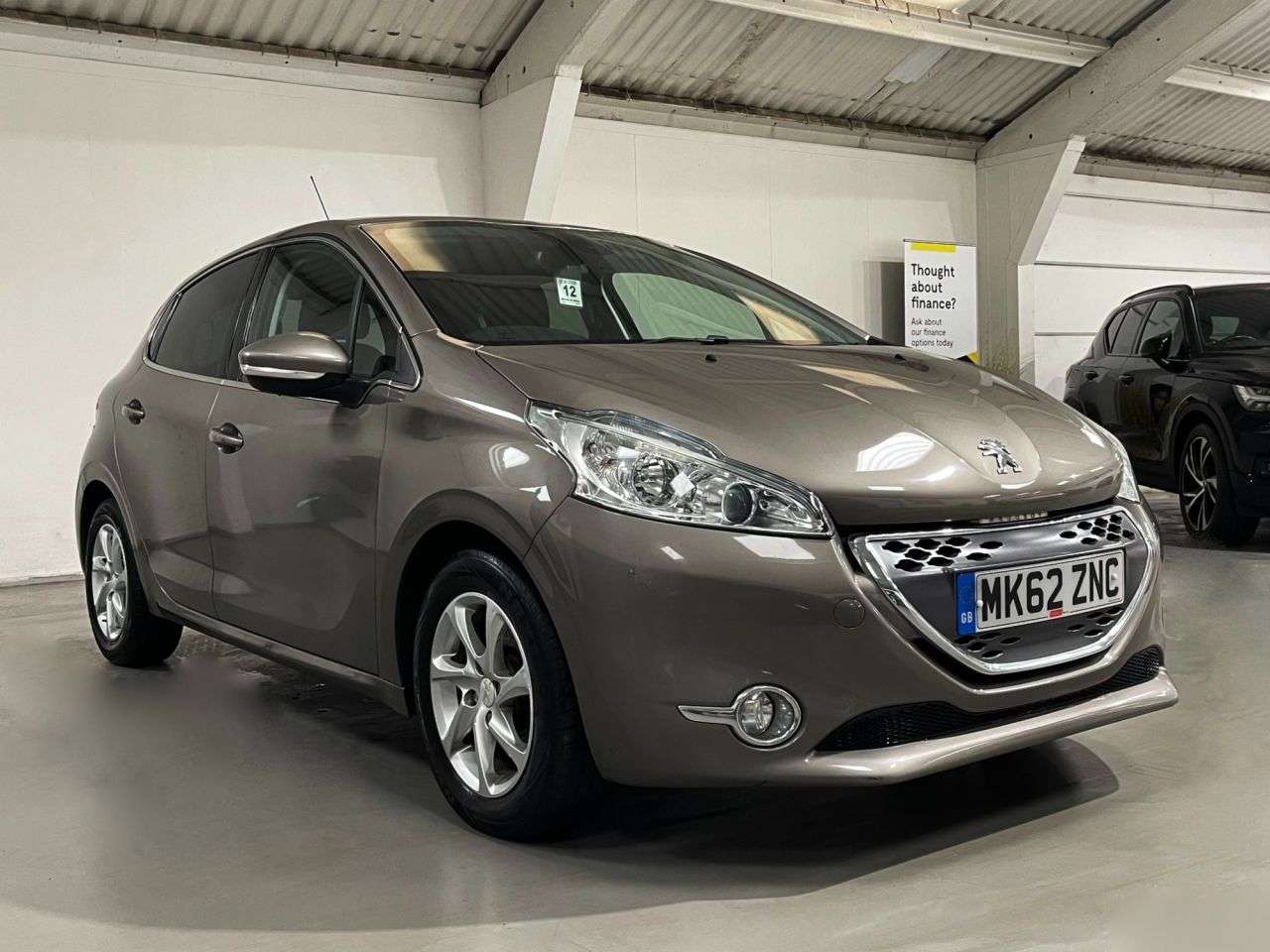2012 PEUGEOT 208 2012 PEUGEOT 208