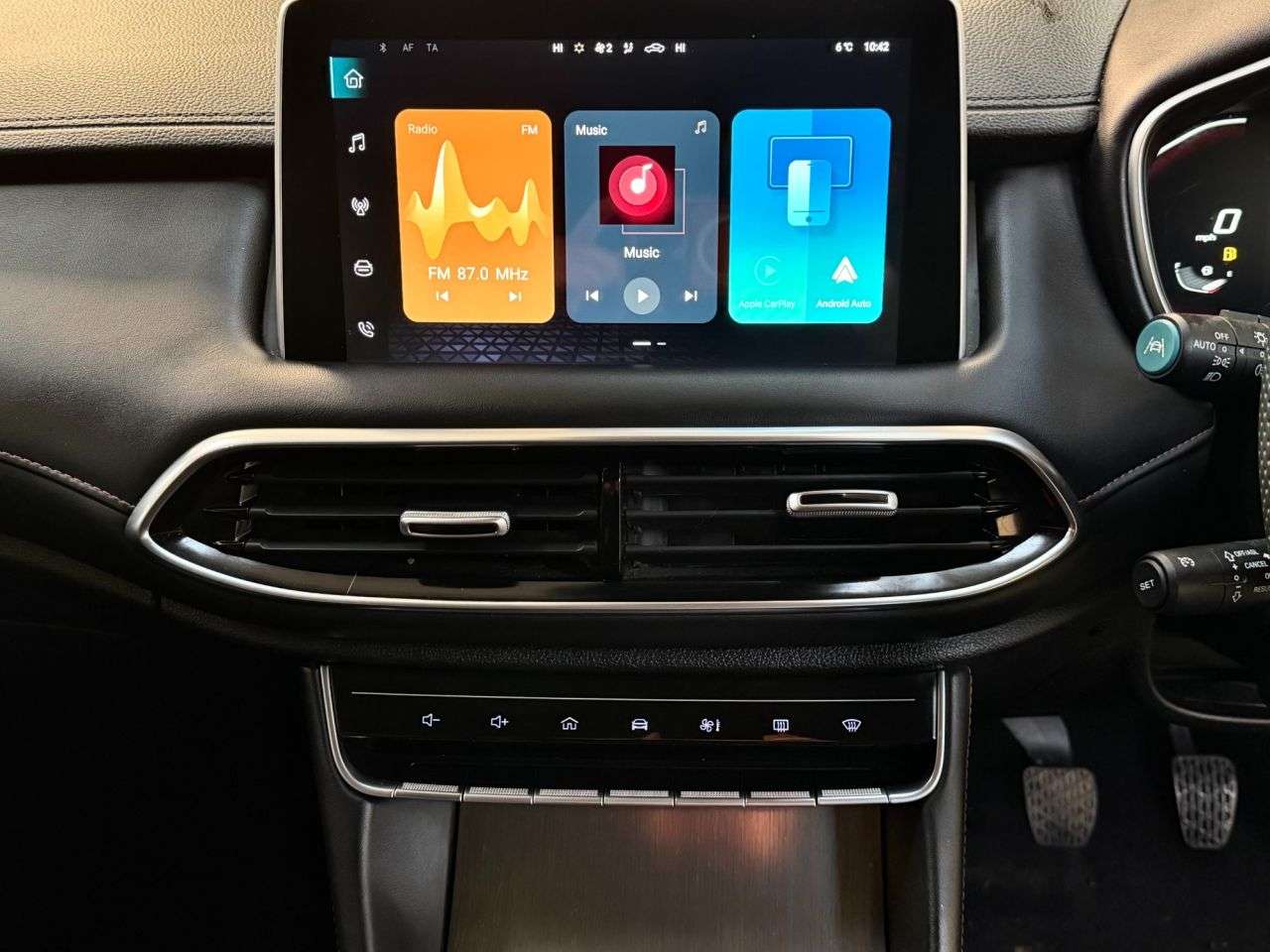 2024 MG MG HS 2024 MG MG HS