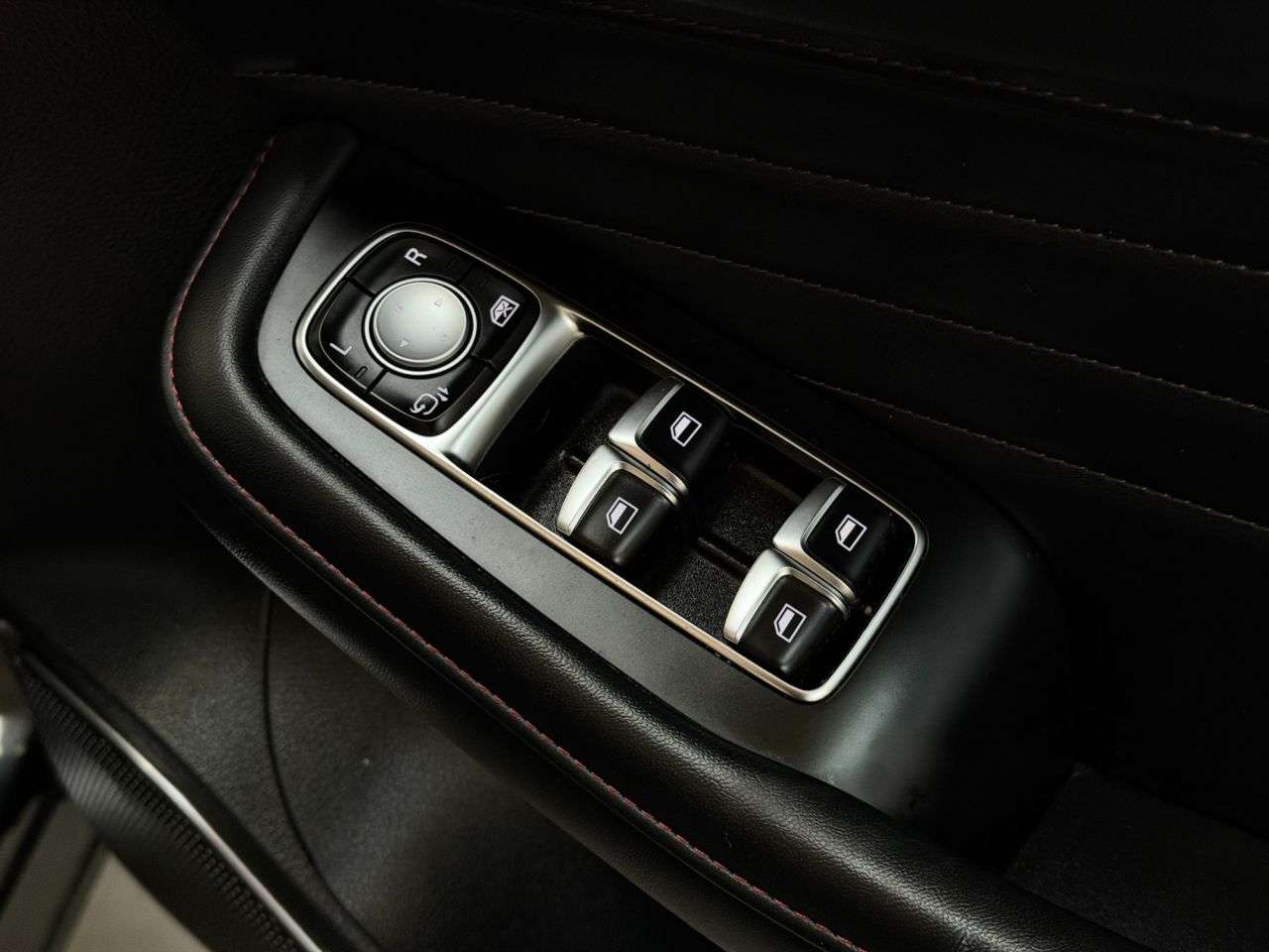 2024 MG MG HS 2024 MG MG HS