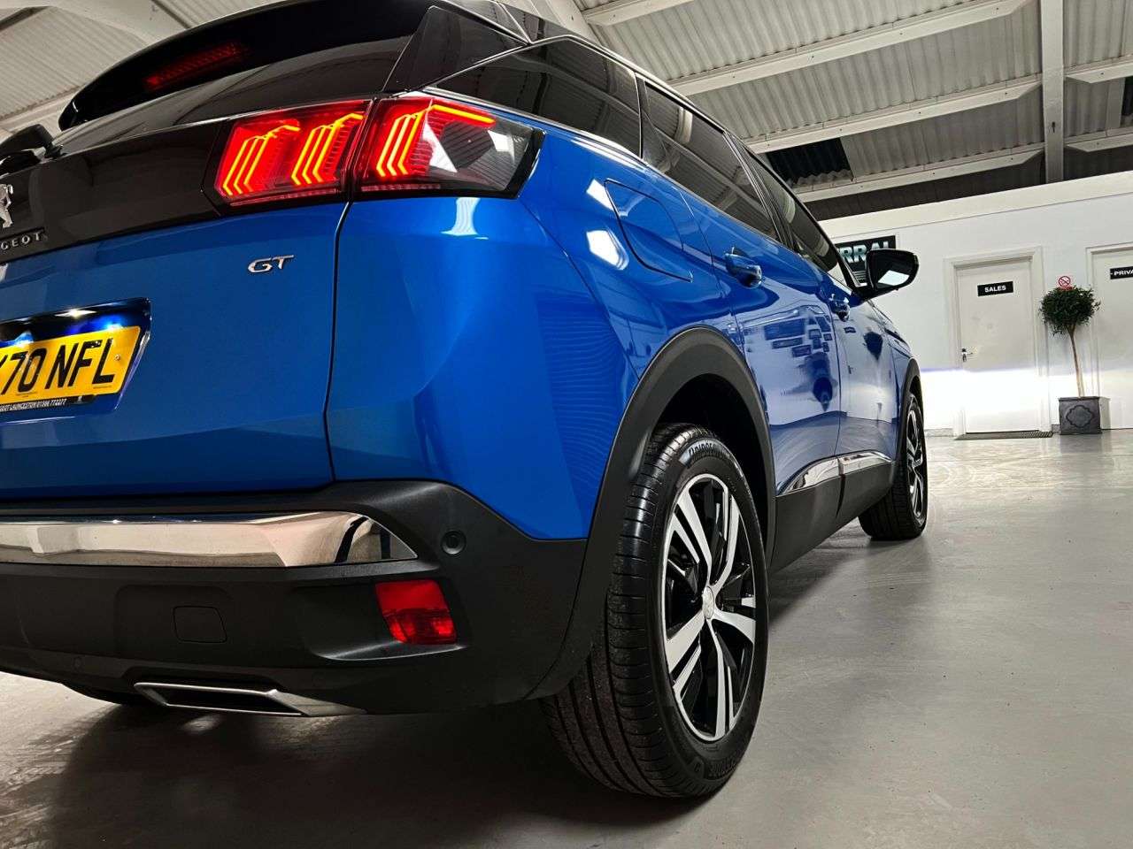 2020 PEUGEOT 3008 2020 PEUGEOT 3008