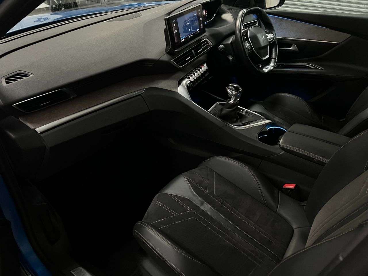 2020 PEUGEOT 3008 2020 PEUGEOT 3008