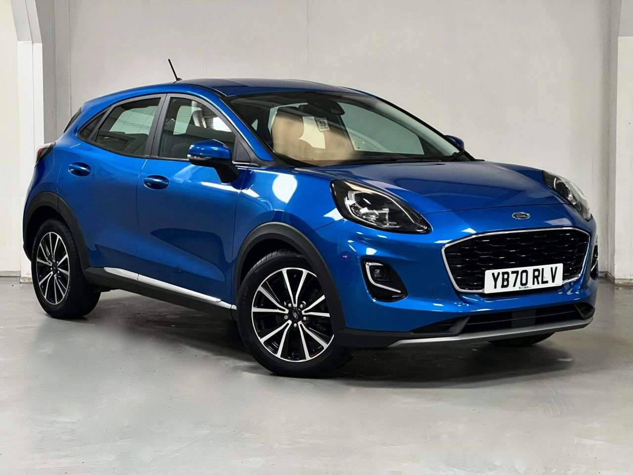 A 2020 FORD PUMA 1.0T EcoBoost MHEV Titanium SUV 5dr Petrol Manual Euro 6 (s/s) (125 ps) A 2020 FORD PUMA 1.0T EcoBoost MHEV Titanium SUV 5dr Petrol Manual Euro 6 (s/s) (125 ps)