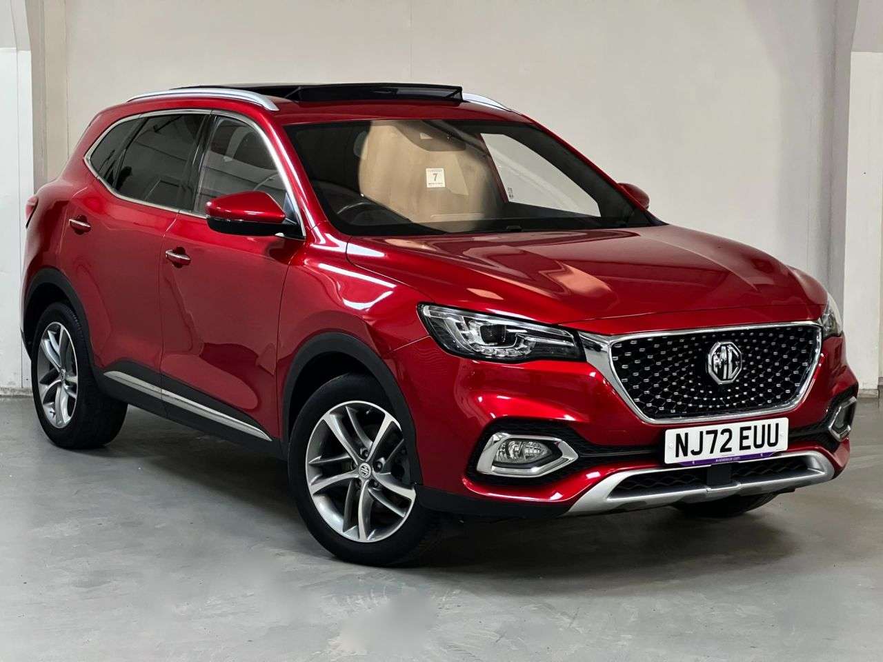 A 2022 MG MG HS 1.5 T-GDI Exclusive SUV 5dr Petrol Manual Euro 6 (s/s) (162 ps) A 2022 MG MG HS 1.5 T-GDI Exclusive SUV 5dr Petrol Manual Euro 6 (s/s) (162 ps)