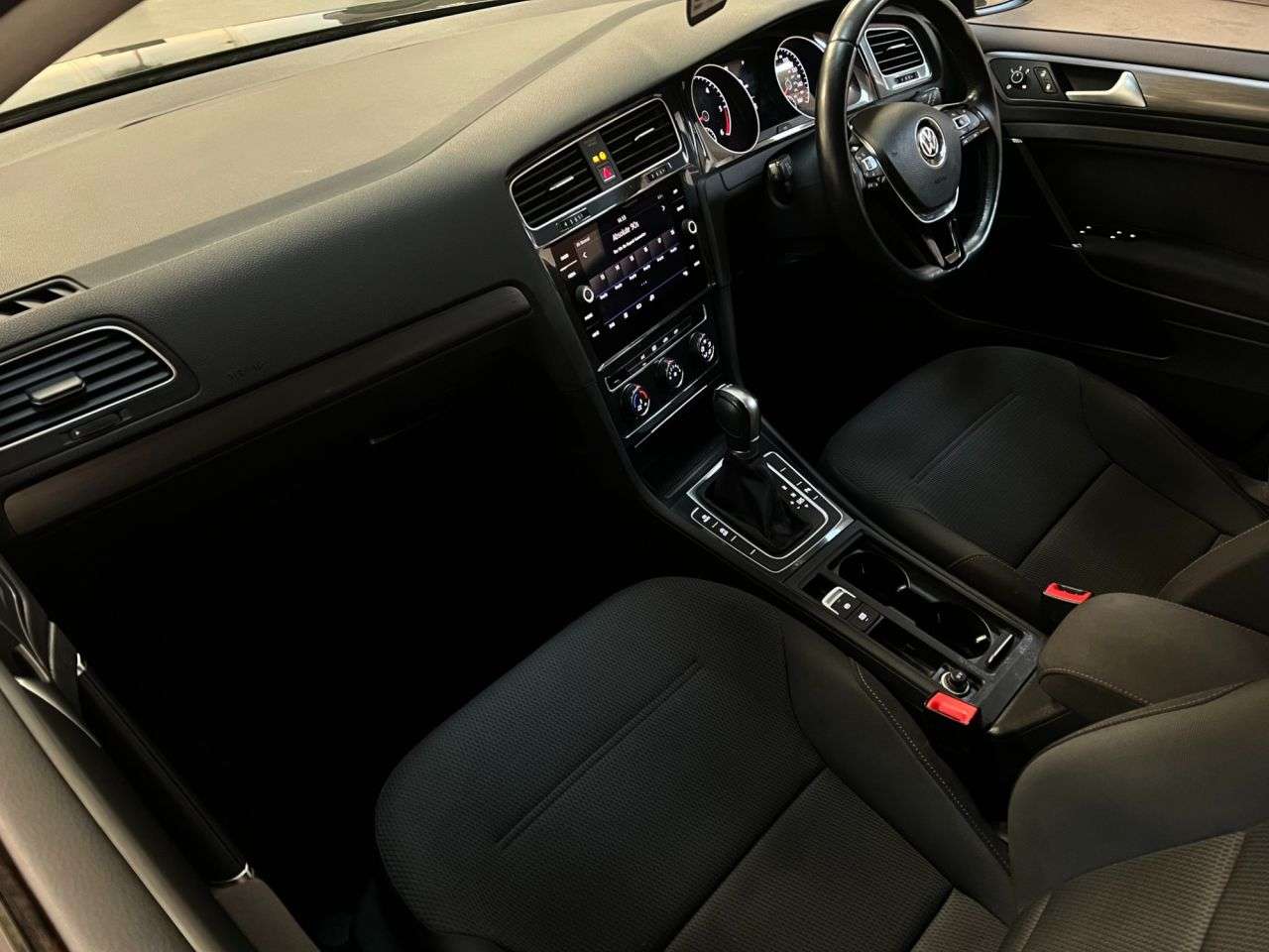 2018 VOLKSWAGEN GOLF 2018 VOLKSWAGEN GOLF