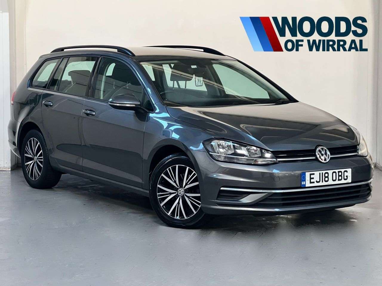 A 2018 VOLKSWAGEN GOLF 1.6 TDI SE Estate 5dr Diesel DSG Euro 6 (s/s) (115 ps) A 2018 VOLKSWAGEN GOLF 1.6 TDI SE Estate 5dr Diesel DSG Euro 6 (s/s) (115 ps)