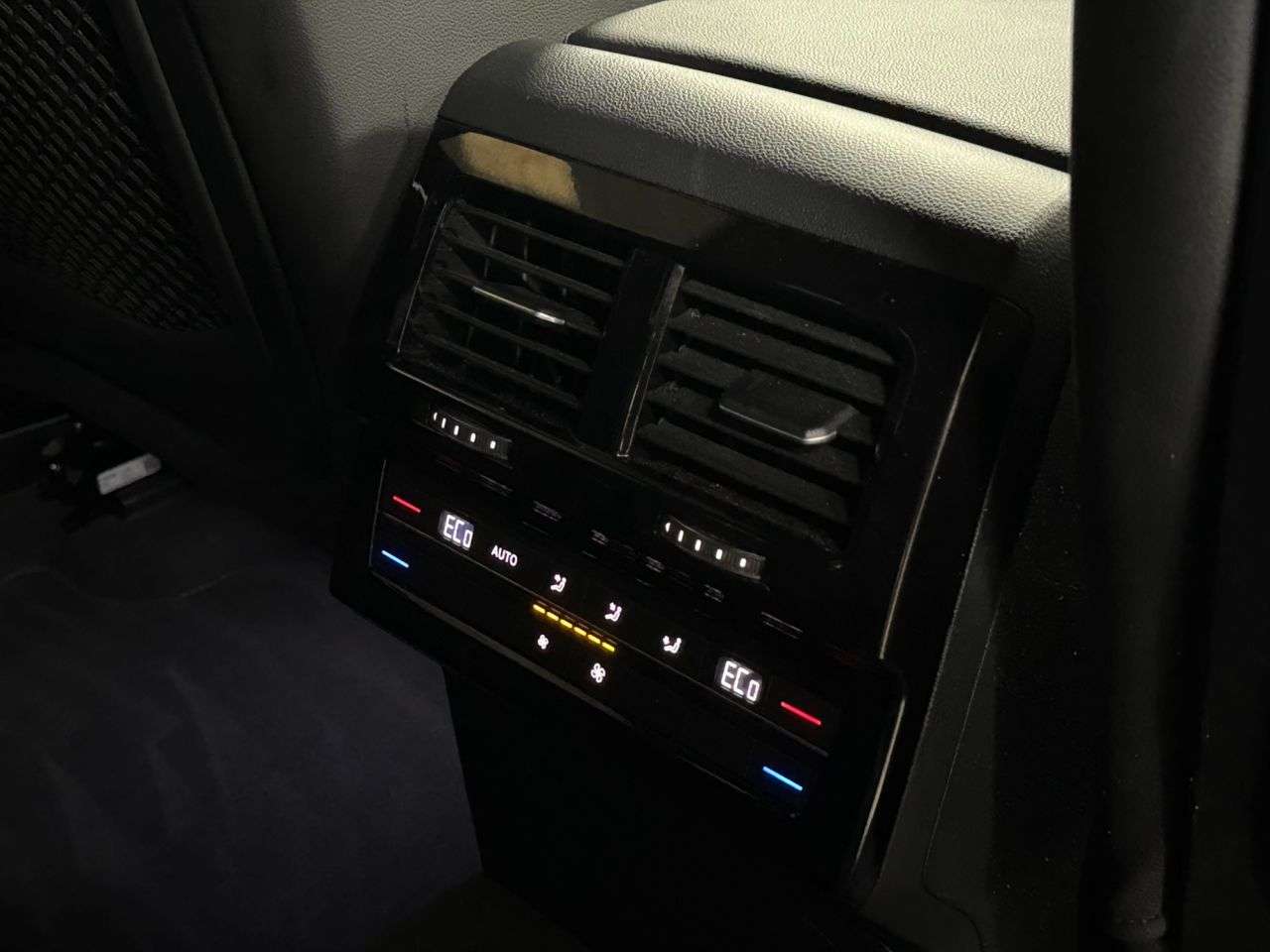 2020 VOLKSWAGEN TOUAREG 2020 VOLKSWAGEN TOUAREG