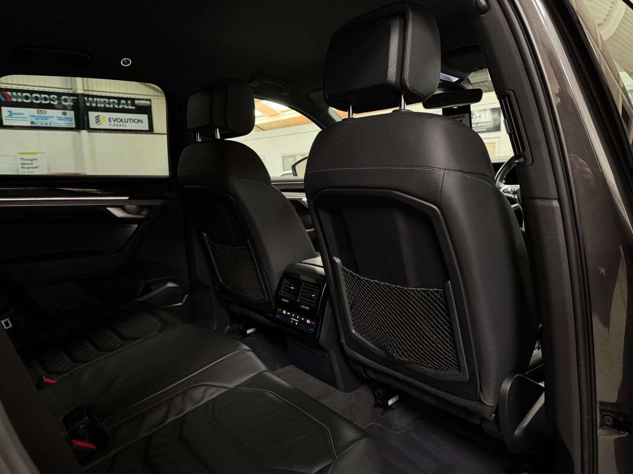 2020 VOLKSWAGEN TOUAREG 2020 VOLKSWAGEN TOUAREG