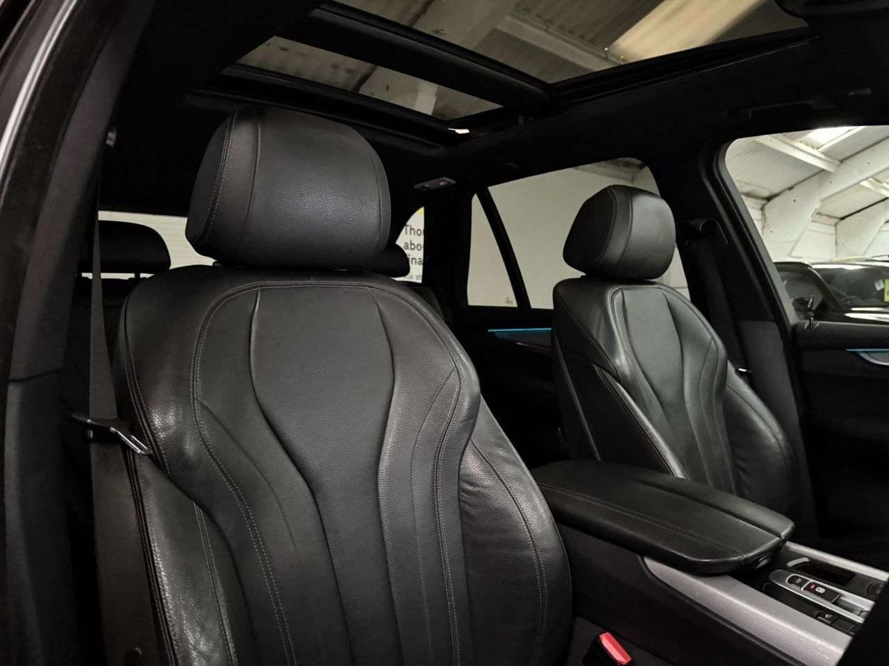 A 2017 BMW X5 3.0 30d M Sport SUV 5dr Diesel Auto xDrive Euro 6 (s/s) (258 ps) A 2017 BMW X5 3.0 30d M Sport SUV 5dr Diesel Auto xDrive Euro 6 (s/s) (258 ps)