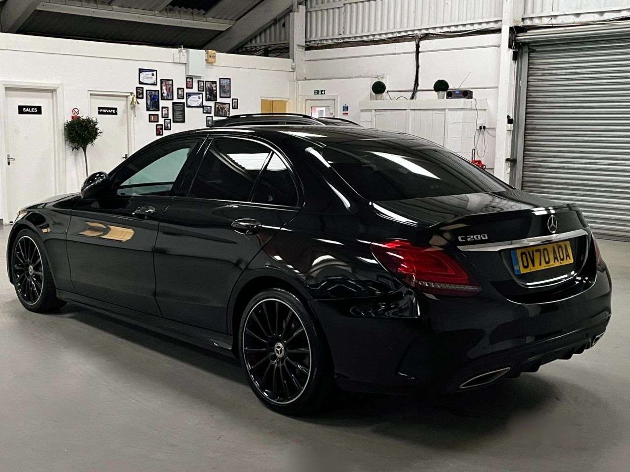 A 2020 MERCEDES-BENZ C-CLASS 1.5 C200 AMG Line Night Edition (Premium) Saloon 4dr Petrol G-Tronic+ Euro A 2020 MERCEDES-BENZ C-CLASS 1.5 C200 AMG Line Night Edition (Premium) Saloon 4dr Petrol G-Tronic+ Euro