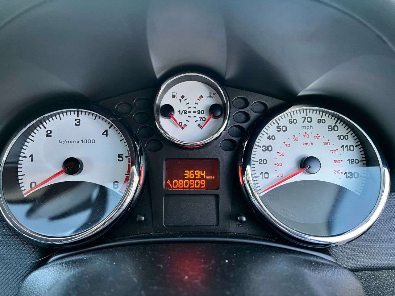 2012 PEUGEOT 207 2012 PEUGEOT 207