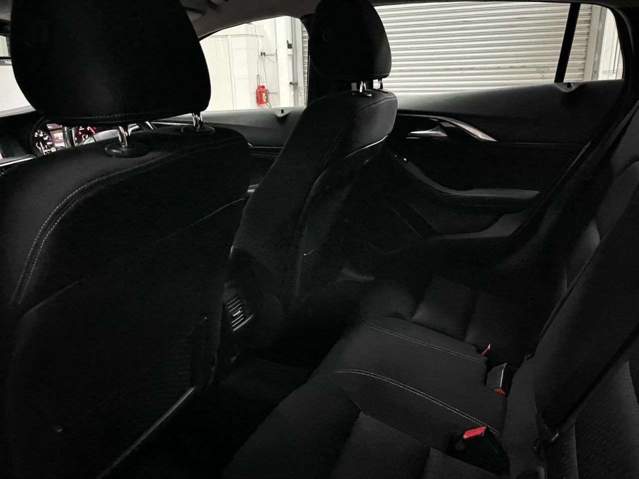 2017 INFINITI Q30 2017 INFINITI Q30