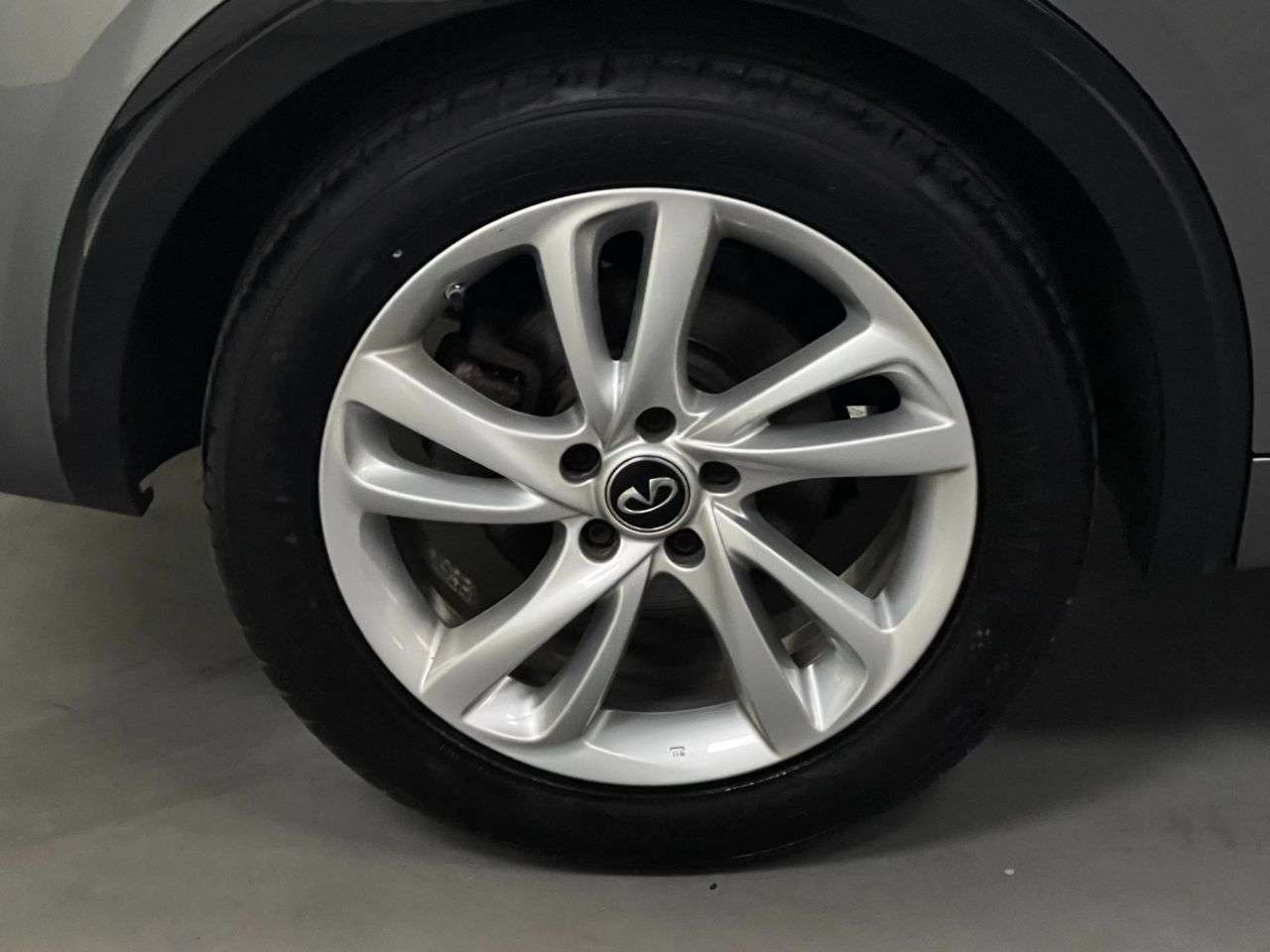 2017 INFINITI Q30 2017 INFINITI Q30