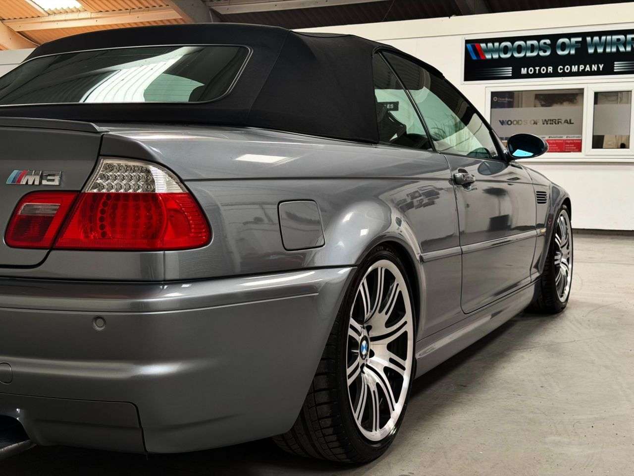 2004 BMW M3 2004 BMW M3