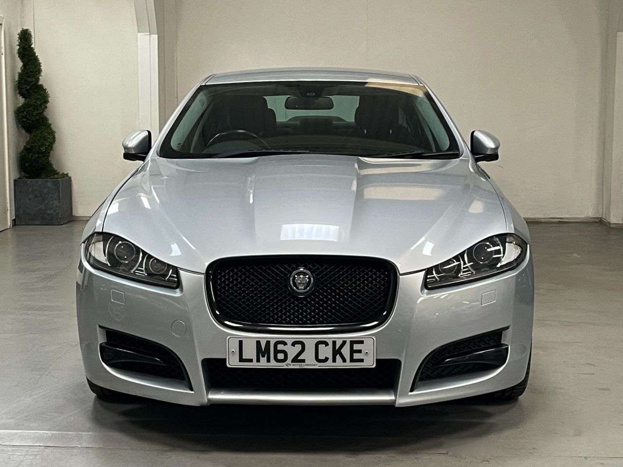 2012 JAGUAR XF 2012 JAGUAR XF