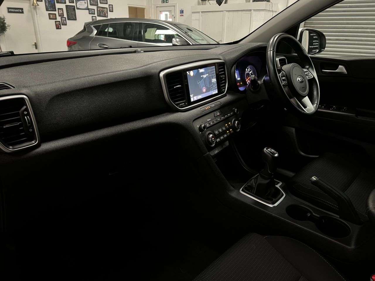 A 2021 KIA SPORTAGE 1.6 CRDi MHEV 2 SUV 5dr Diesel Hybrid Manual Euro 6 (s/s) (134 bhp) A 2021 KIA SPORTAGE 1.6 CRDi MHEV 2 SUV 5dr Diesel Hybrid Manual Euro 6 (s/s) (134 bhp)